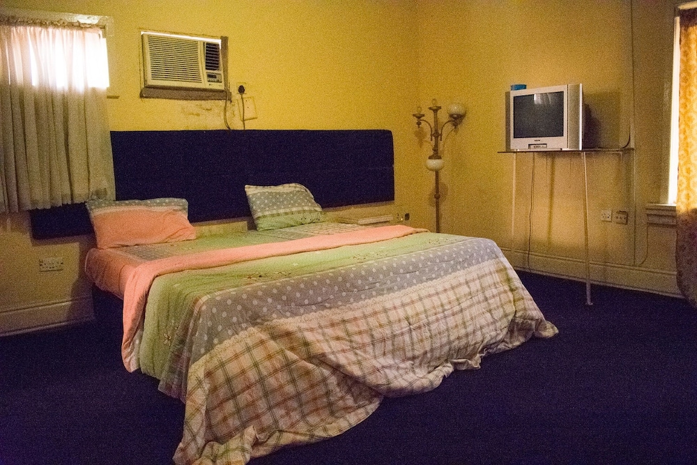 whitehouse exclusive guest house