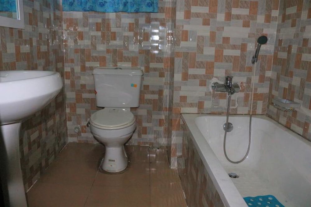 resdon hotel and suites