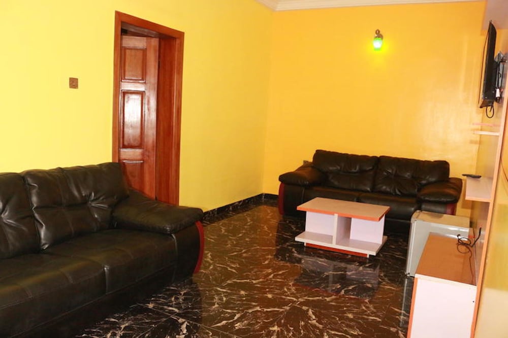 resdon hotel and suites