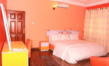 resdon hotel and suites