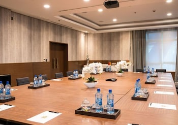 the envoy hotel
