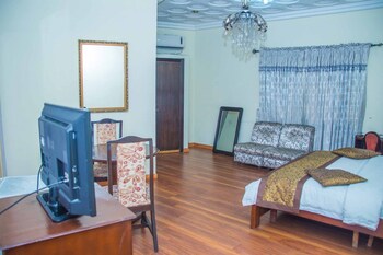 muriela hotels
