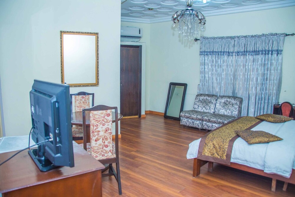 muriela hotels