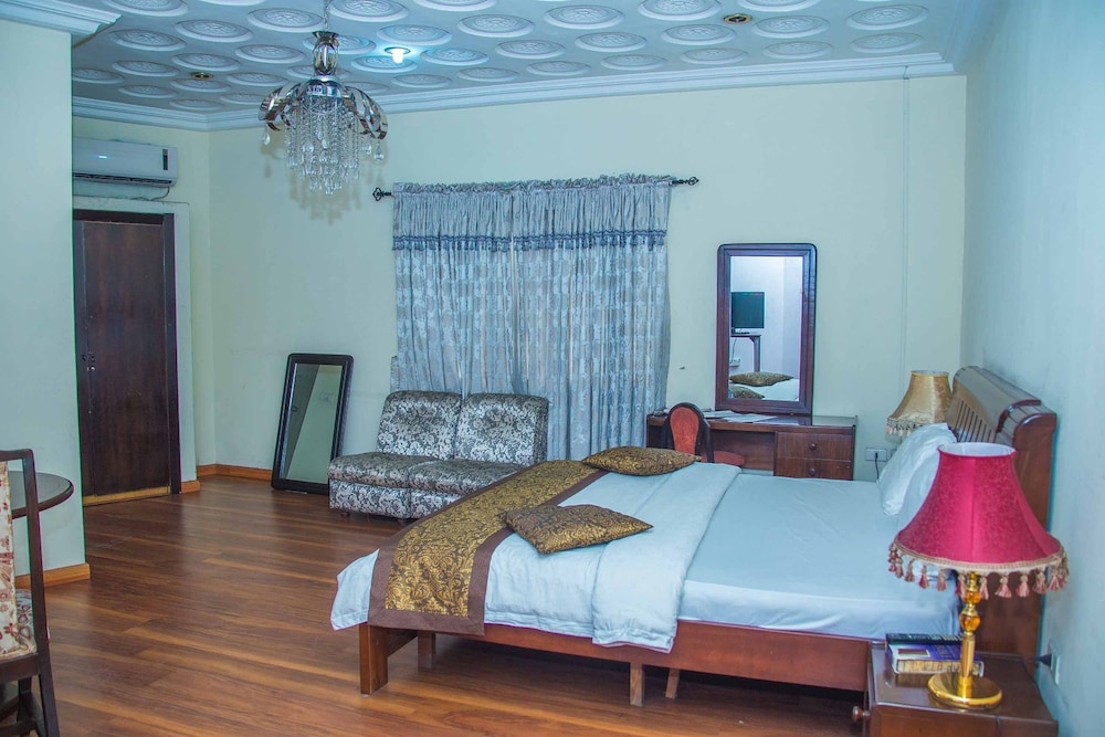 muriela hotels
