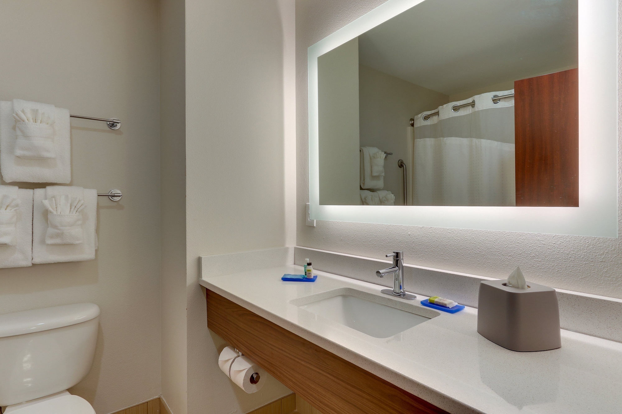 holiday inn express hotel and suites dayton centerville by ihg