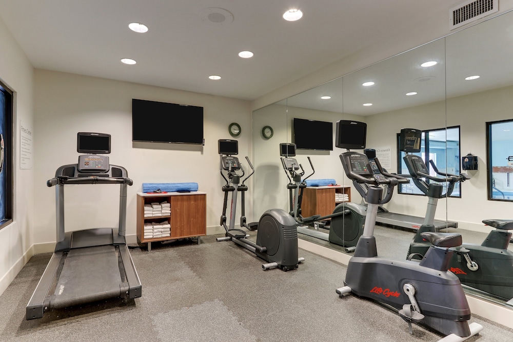 holiday inn express hotel and suites dayton centerville by ihg