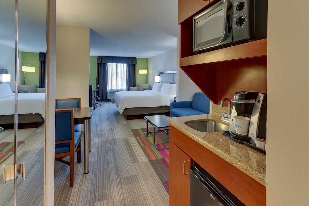 holiday inn express hotel and suites dayton centerville by ihg