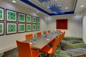 holiday inn express hotel and suites dayton centerville by ihg