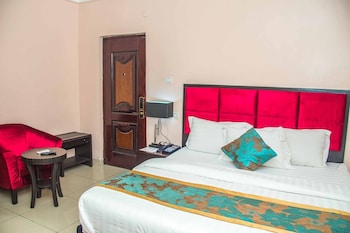 royal crest hotel and suites