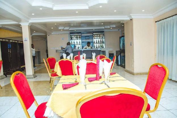 royal crest hotel and suites