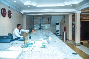 royal crest hotel and suites