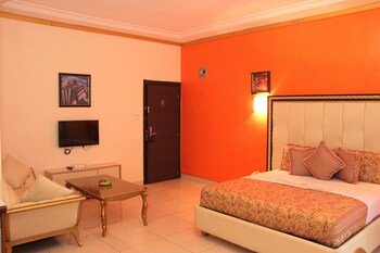 calabar harbour resort spa