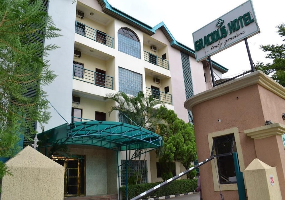 gracious hotel