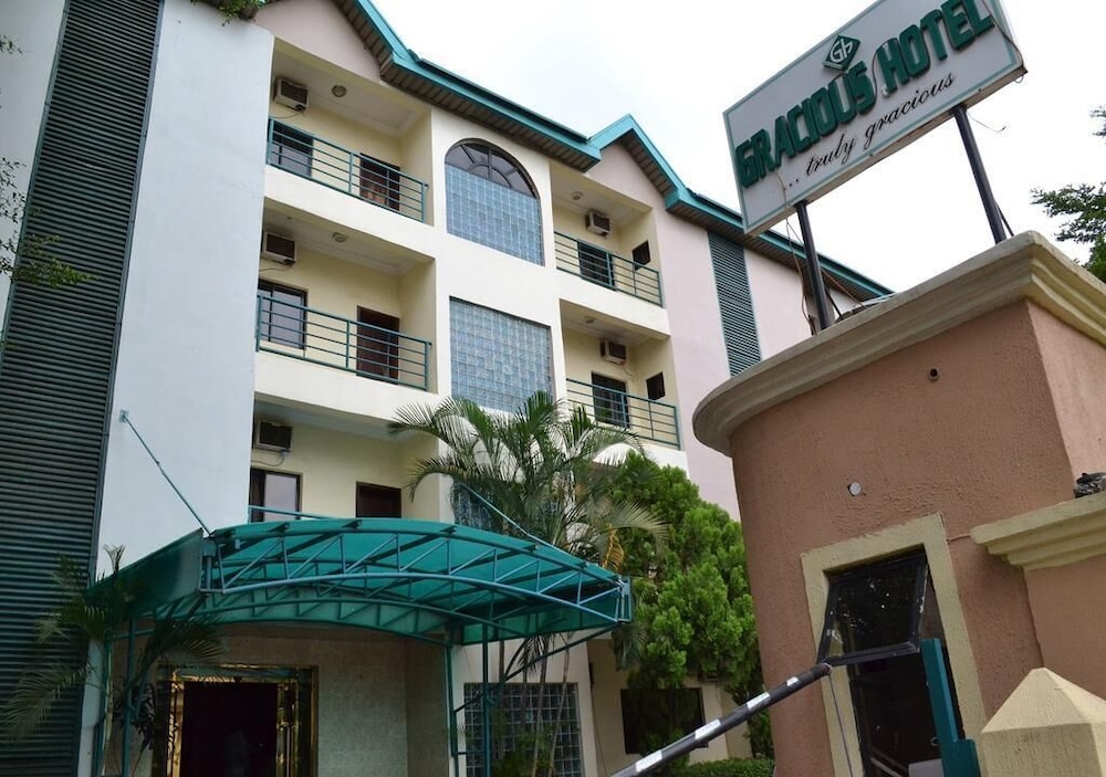gracious hotel