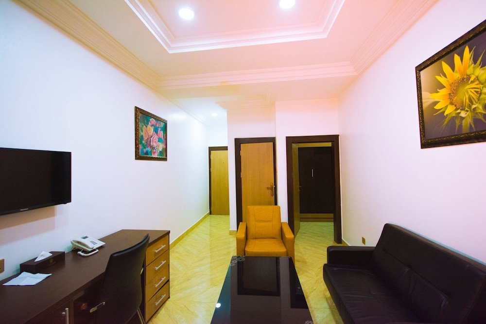 immaculate golden hotels limited