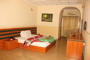 xcape hotels and suites ltd