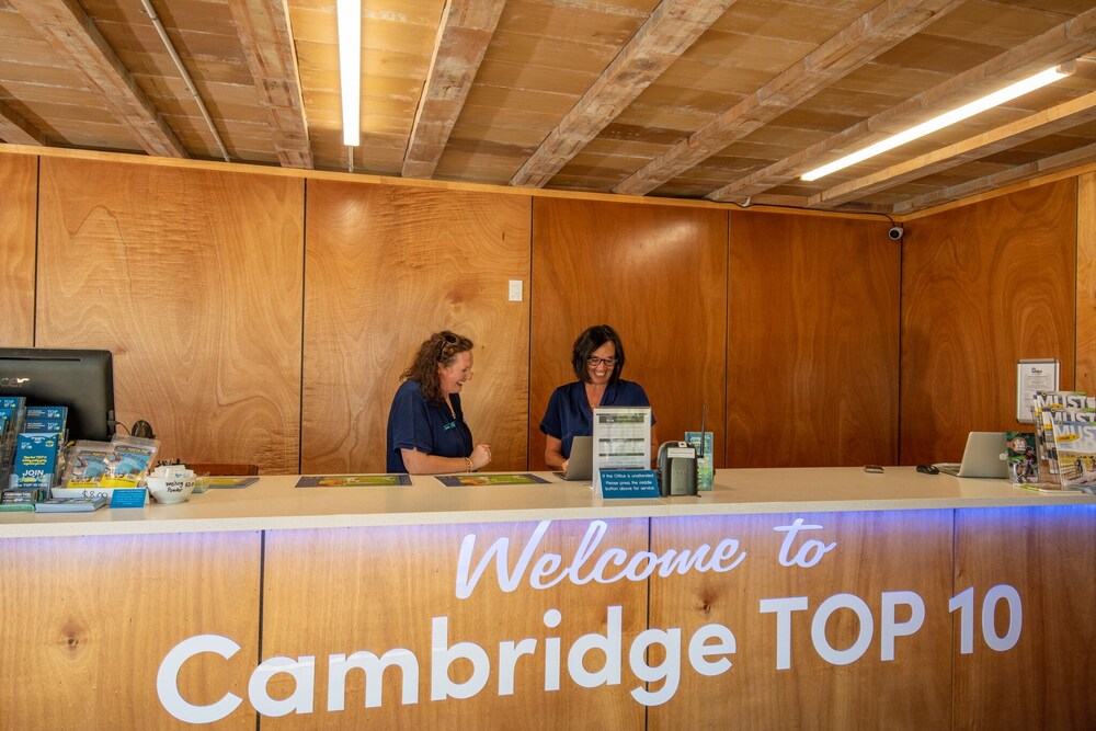cambridge top 10 holiday park campsite