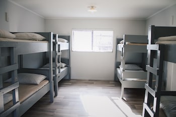 hugo and carters backpackers and motel