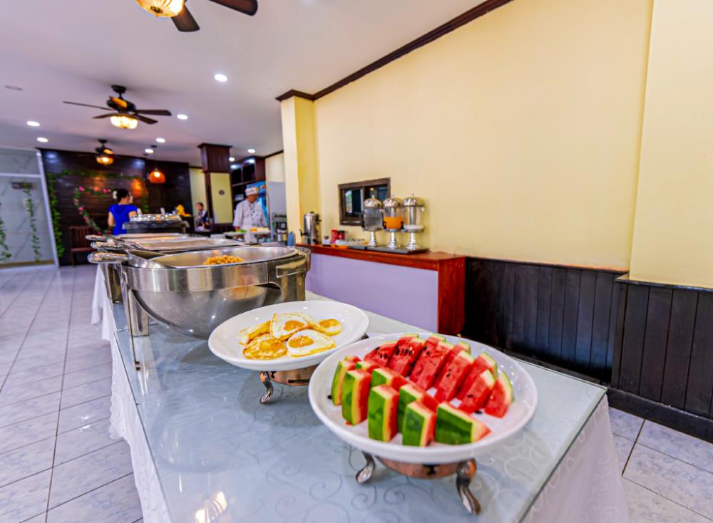 vientiane chaleunxay center hotel