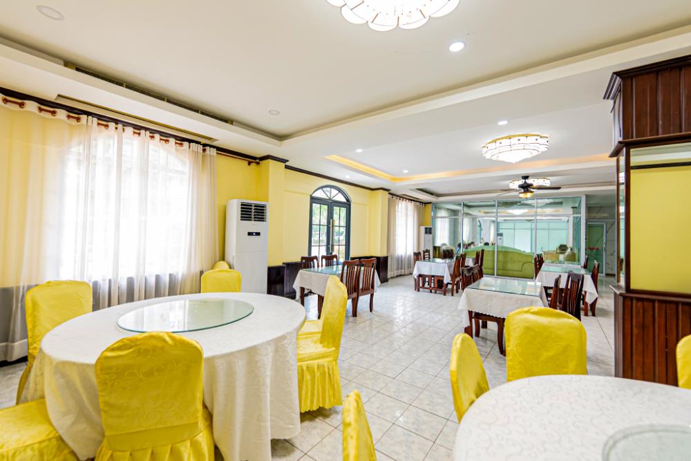 vientiane chaleunxay center hotel