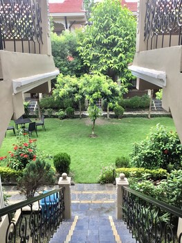 hidden world resort and spa