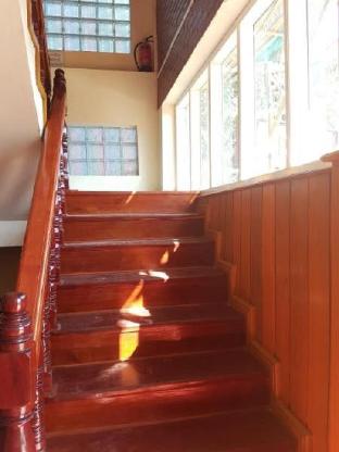 gold star guest house