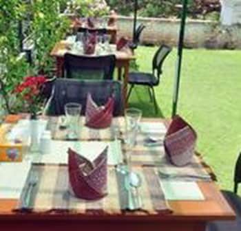 Golden Rose Guest House,Mandalay Region>>Bagan,3 star