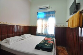 shwe nadi guest house