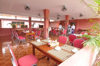 shwe nadi guest house