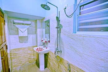 hotel aurora