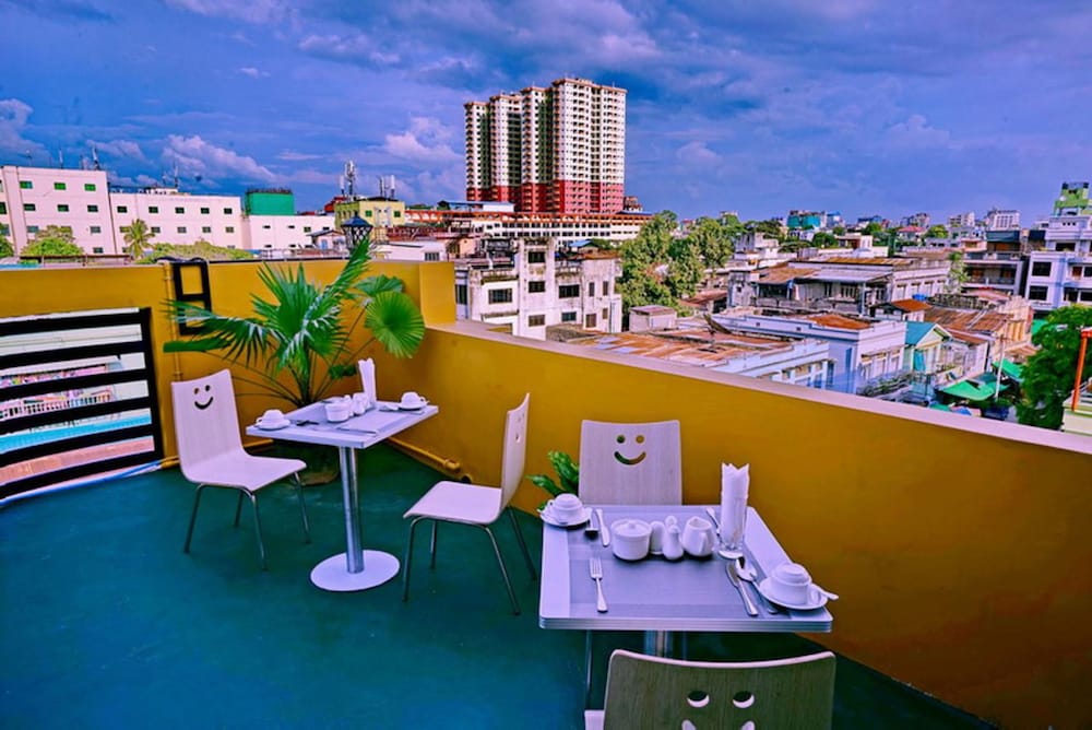 hotel aurora