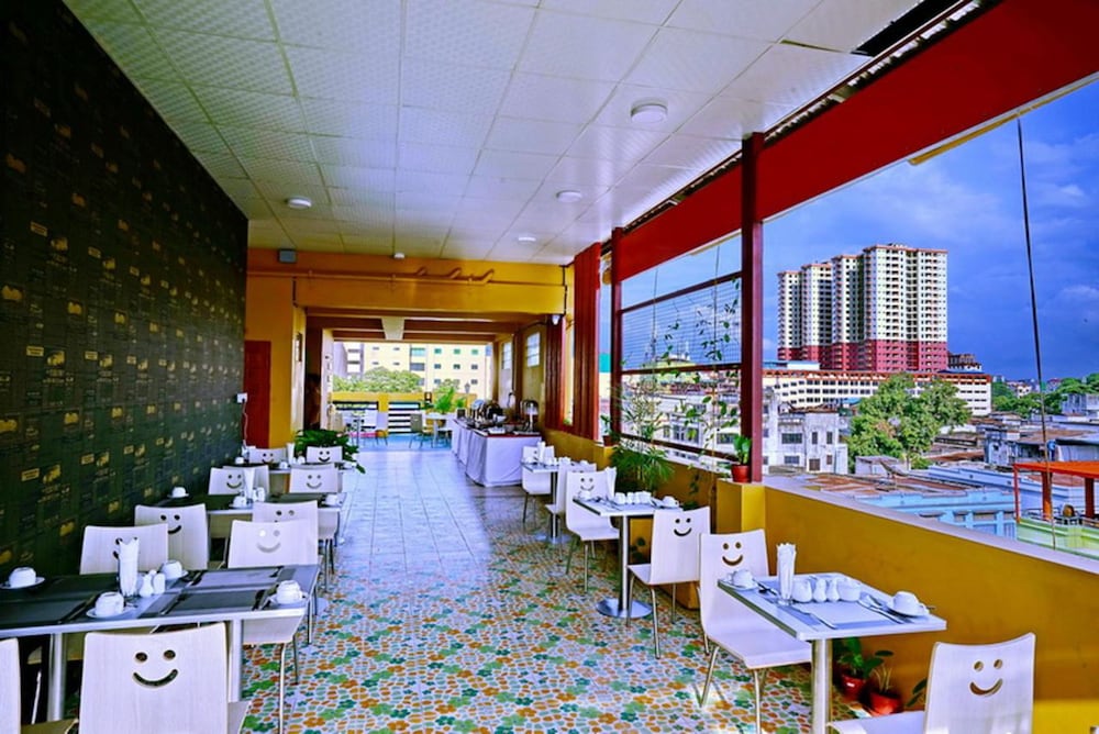 hotel aurora