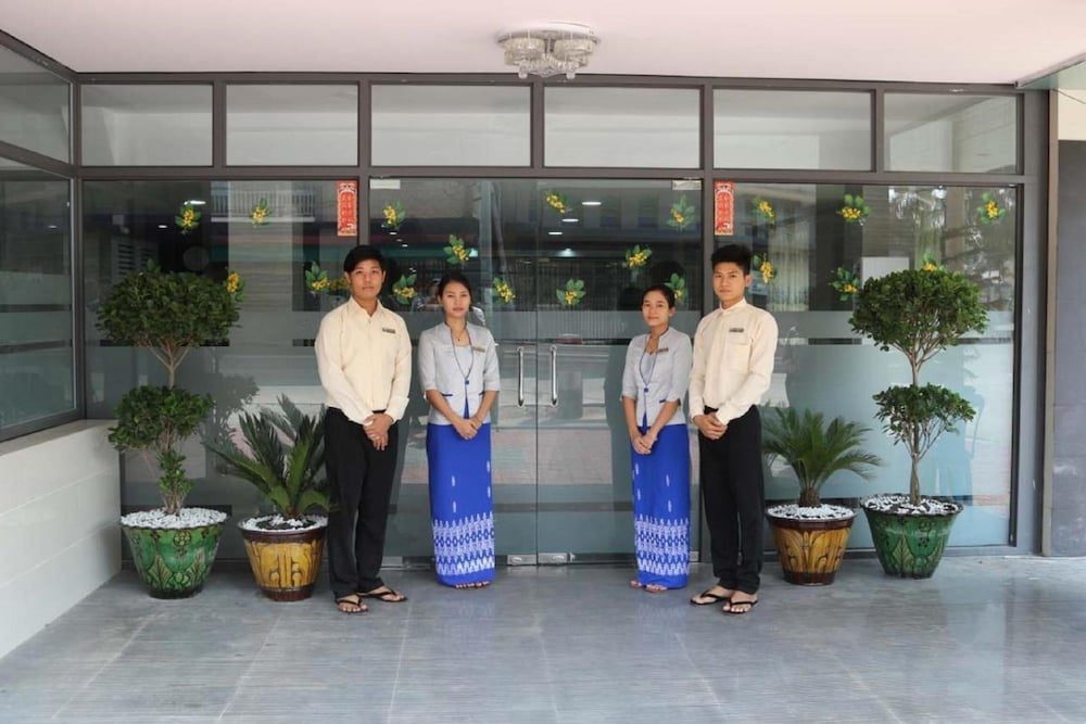 hotel san taw win