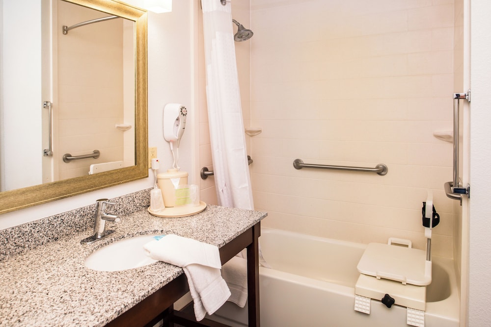 holiday inn express alamogordo