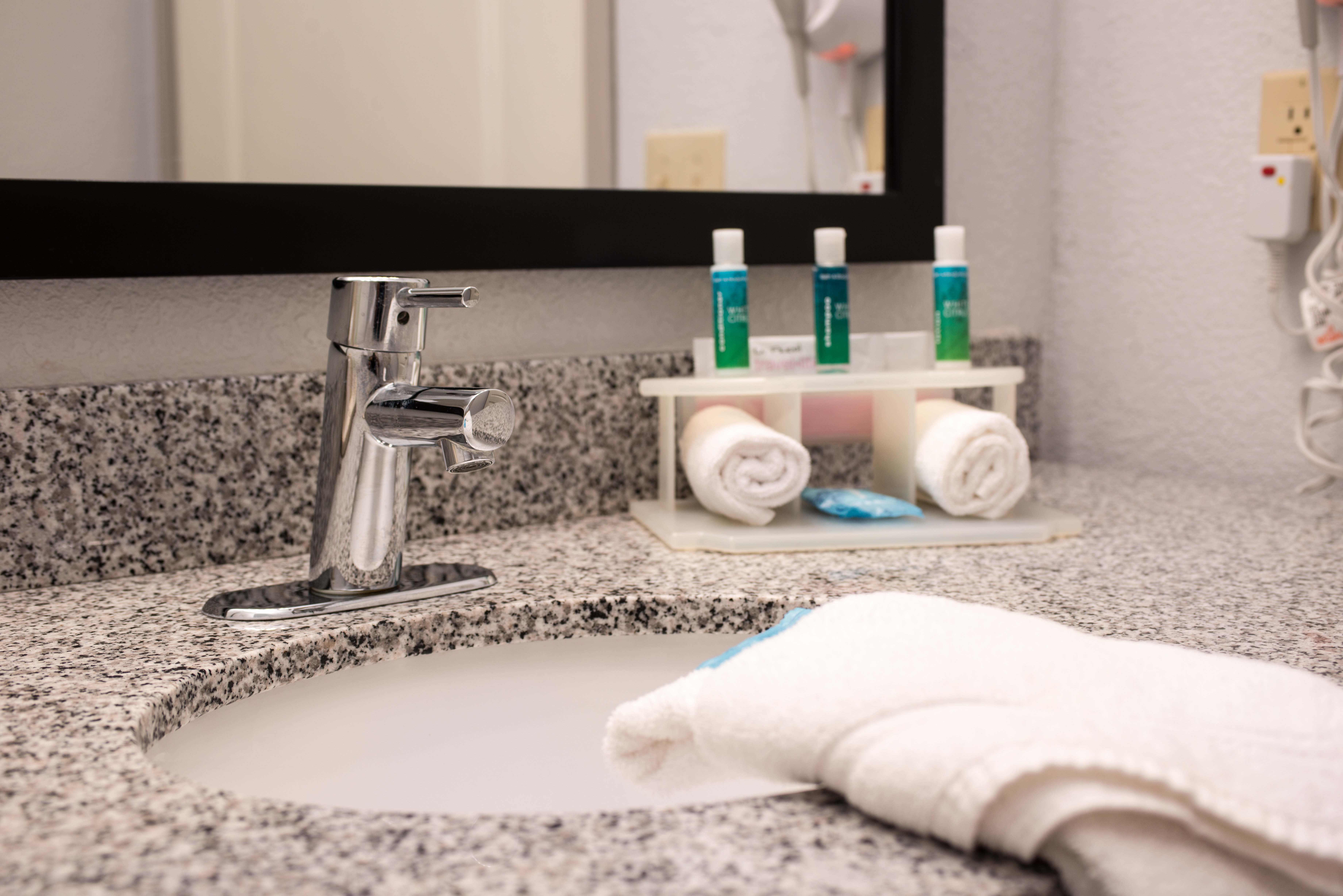 holiday inn express alamogordo