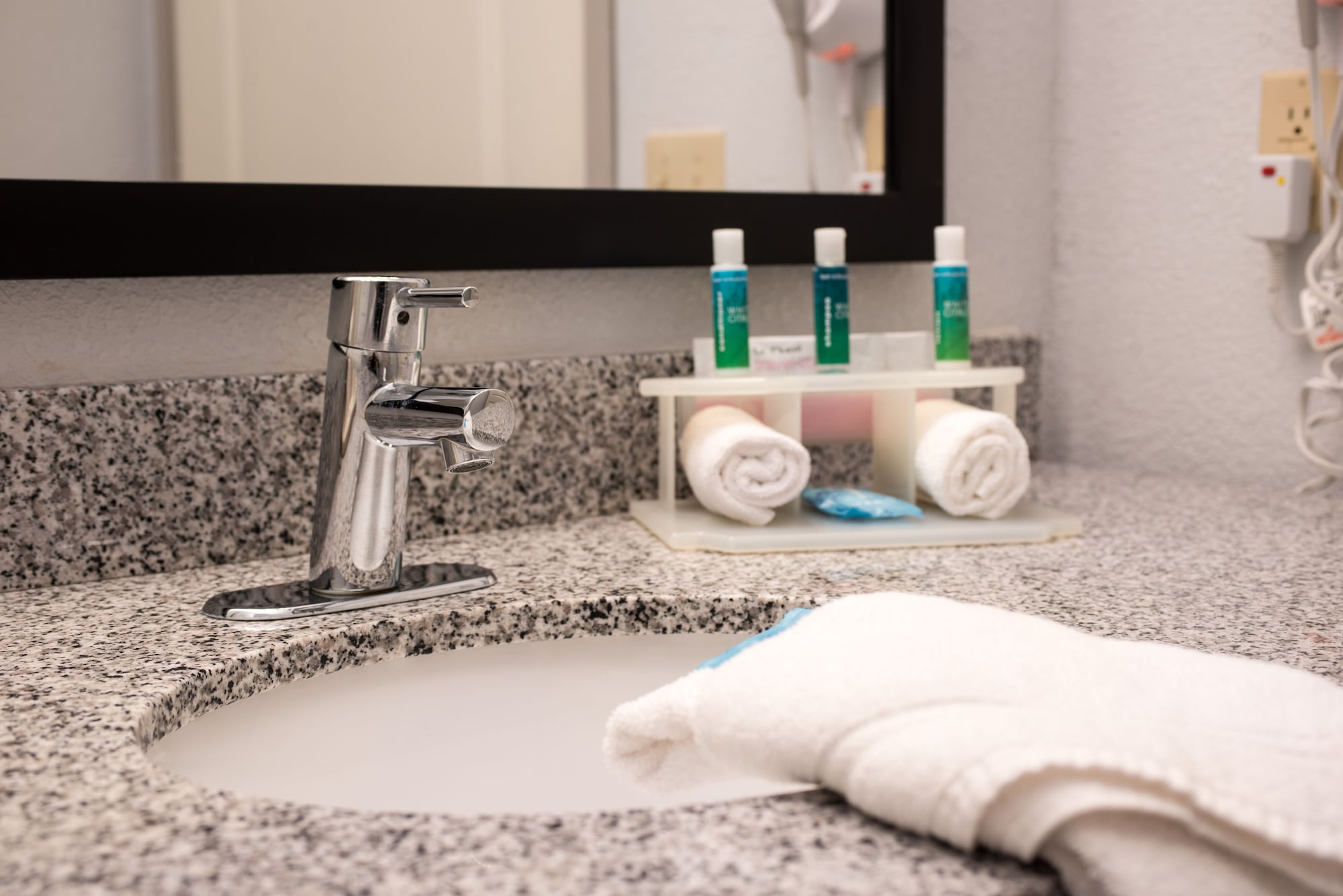 holiday inn express alamogordo