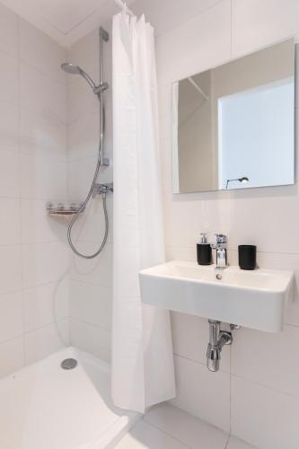 house of pomegranates