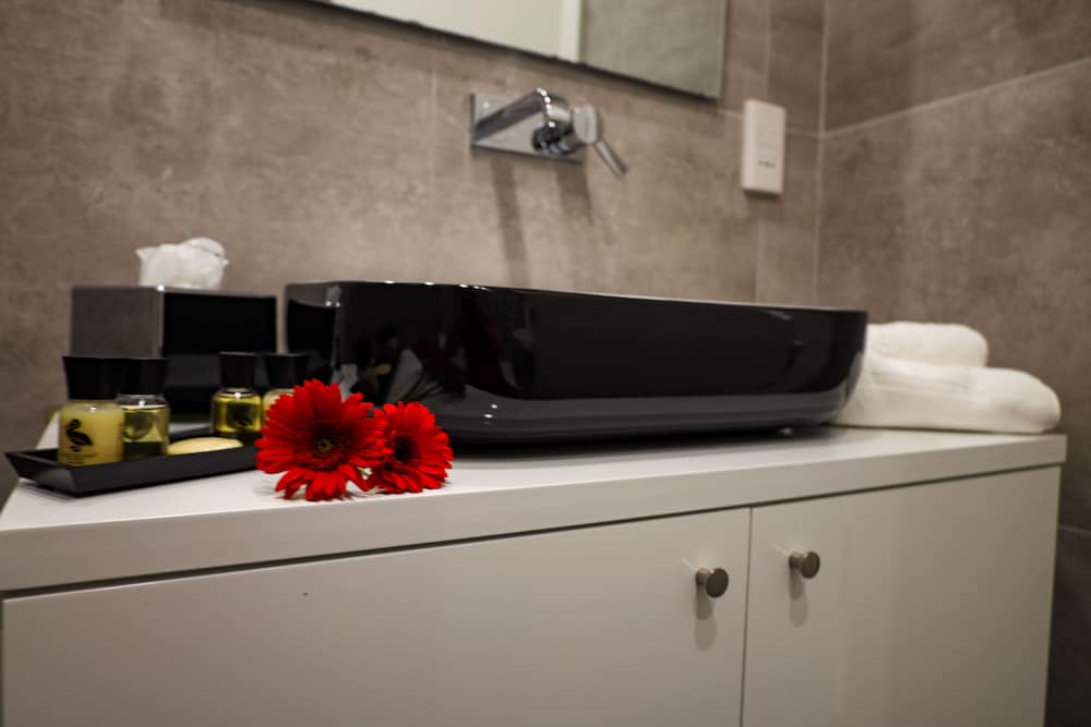 adelphi boutique hotel