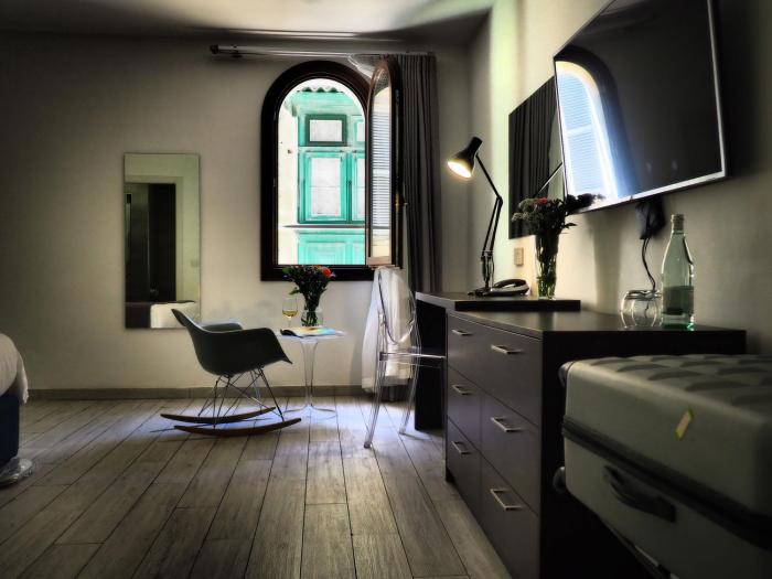 adelphi boutique hotel