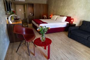 adelphi boutique hotel