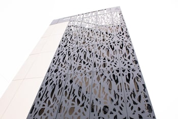 fast airport accomodation