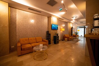 fast airport accomodation