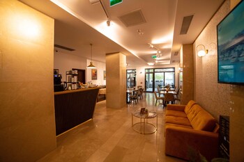 fast airport accomodation