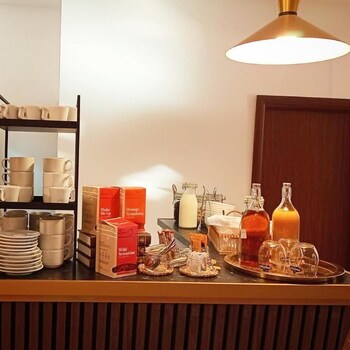 fast airport accomodation