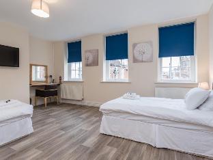 twenty hotel and bar