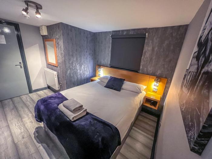 twenty hotel and bar