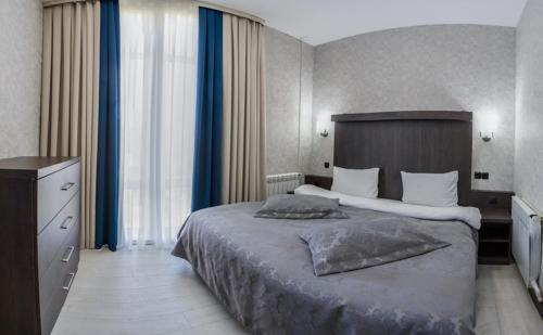 avenue park hotel