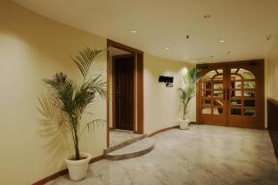 asar capoors hotel hazratganj by orion hotels