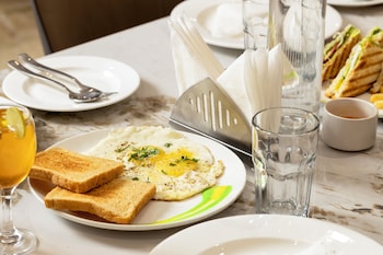 asar capoors hotel hazratganj by orion hotels