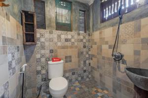 wave and chill house hostel raya canggu